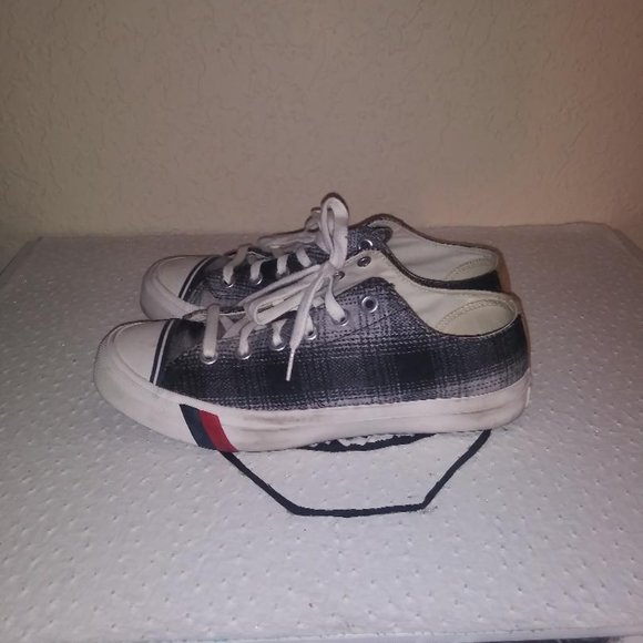 Men's Pro-Keds Royal Low Shadow Black Plaid Shoes - Picture 2 of 4